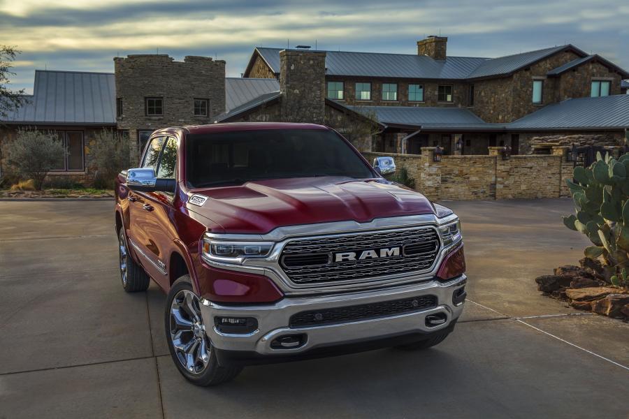  Dodge Ram 1500 Limited Crew Cab (DT) 2018 года  (фото 18 из 36)